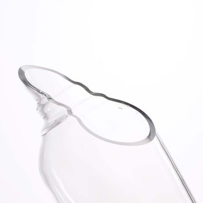 Caraffa in vetro di riciclo realizzata con una bottiglia di vino trasparente