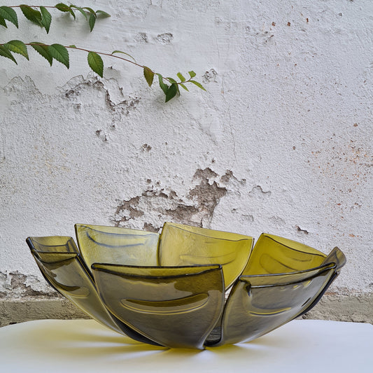 ciotola di design in vetro riciclato da bottiglie di vino - centro tavola - porta frutta - Marte21