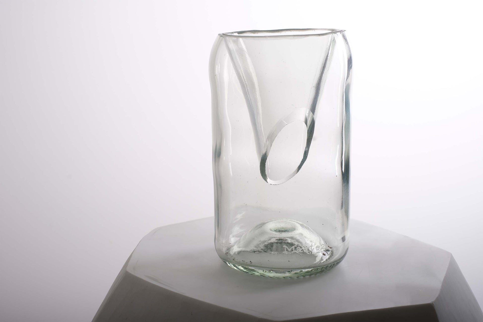 vaso monofiore in vetro di riciclo realizzata da bottiglia di vino - profumatore per ambiente