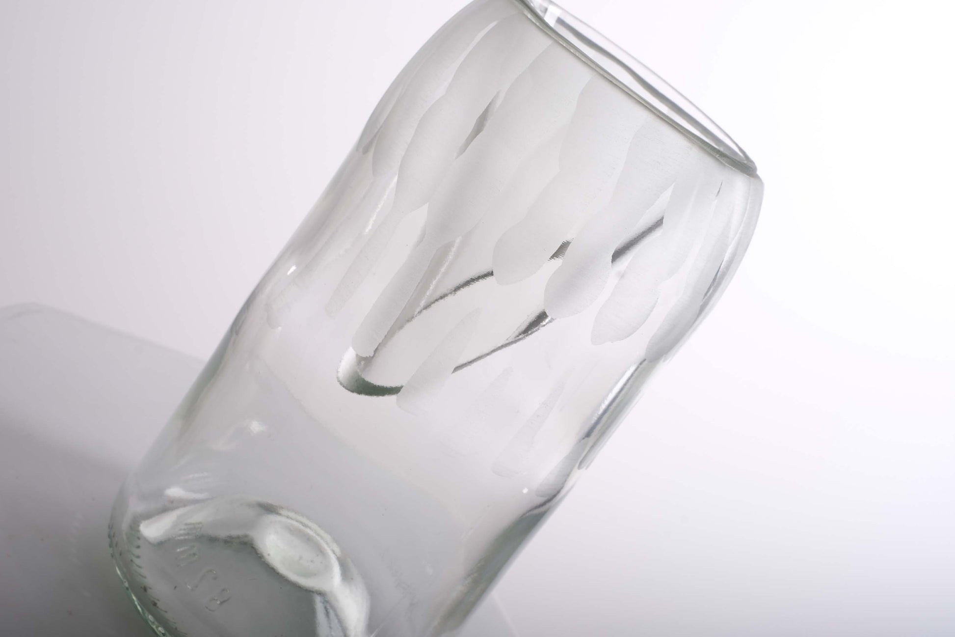 vaso monofiore in vetro di riciclo realizzata da bottiglia di vino - profumatore per ambiente